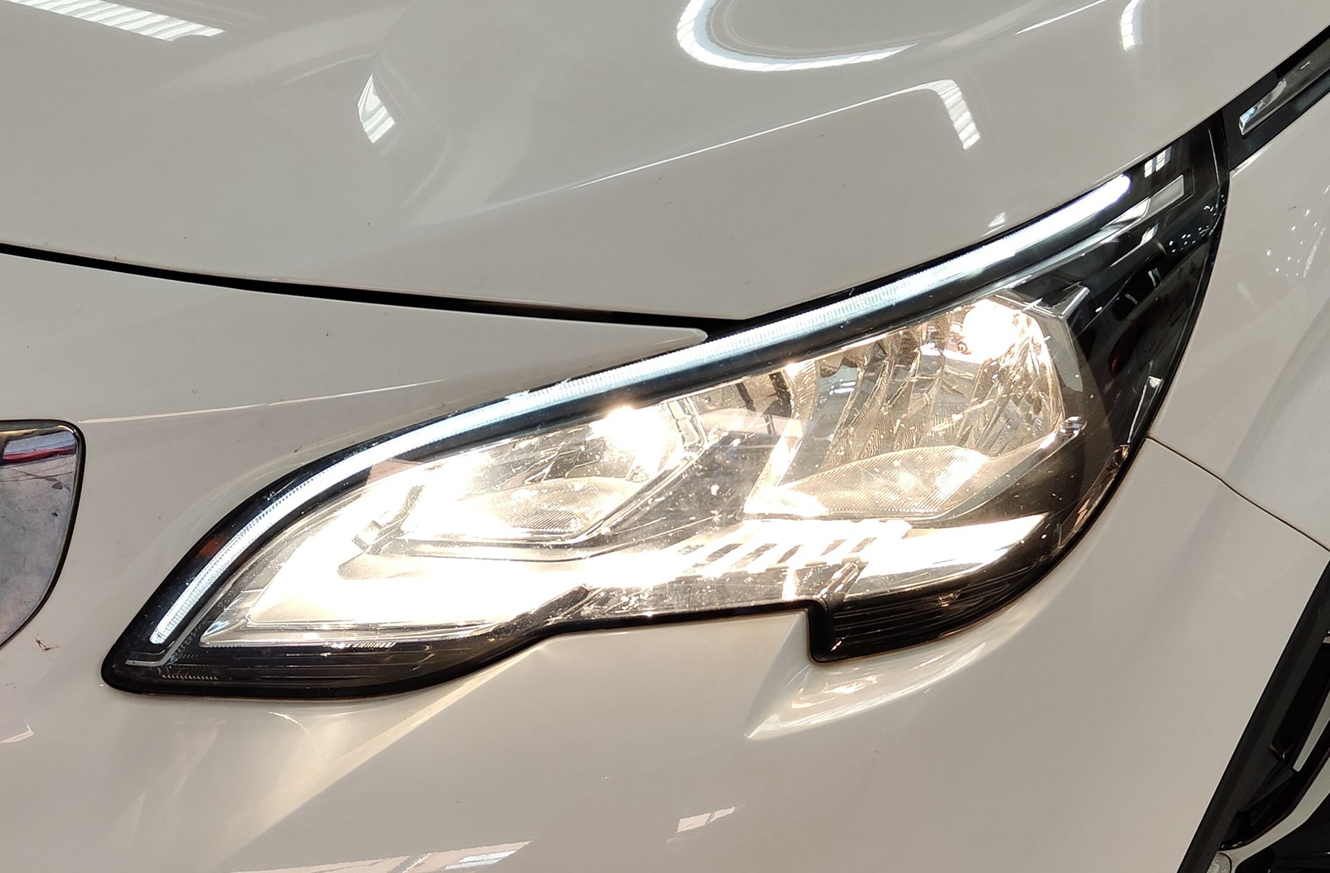Peugeot 3008 PureTech 130 Allure - foto 19