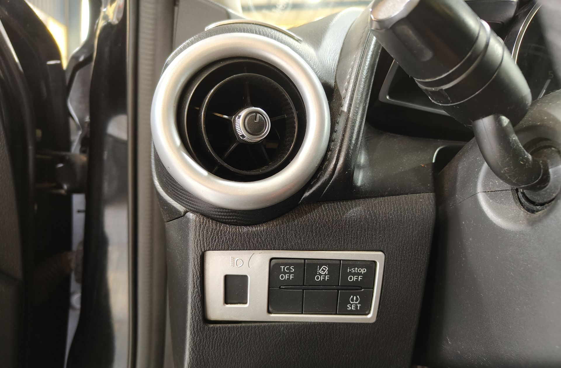 Mazda CX-3 1.5 DE Skyactiv Luxury 2WD - foto 11