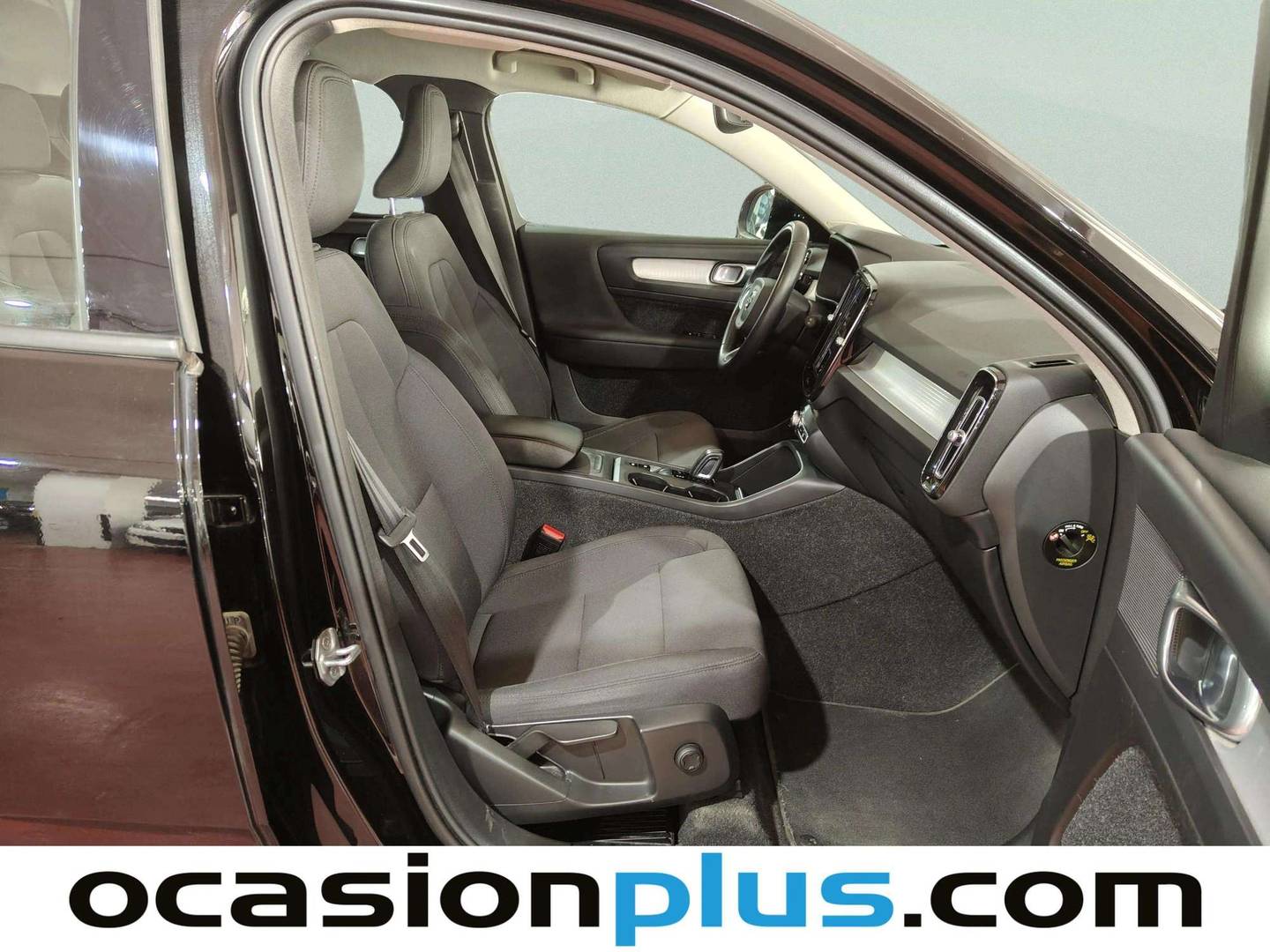 Volvo XC40 Volvo XC40 T2 Momentum Pro Auto (129 CV) automático