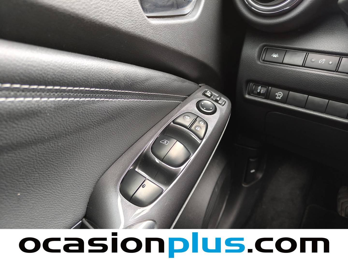 Nissan JUKE Nissan Juke DIG-T N-Design Black  (114 CV) de segunda mano