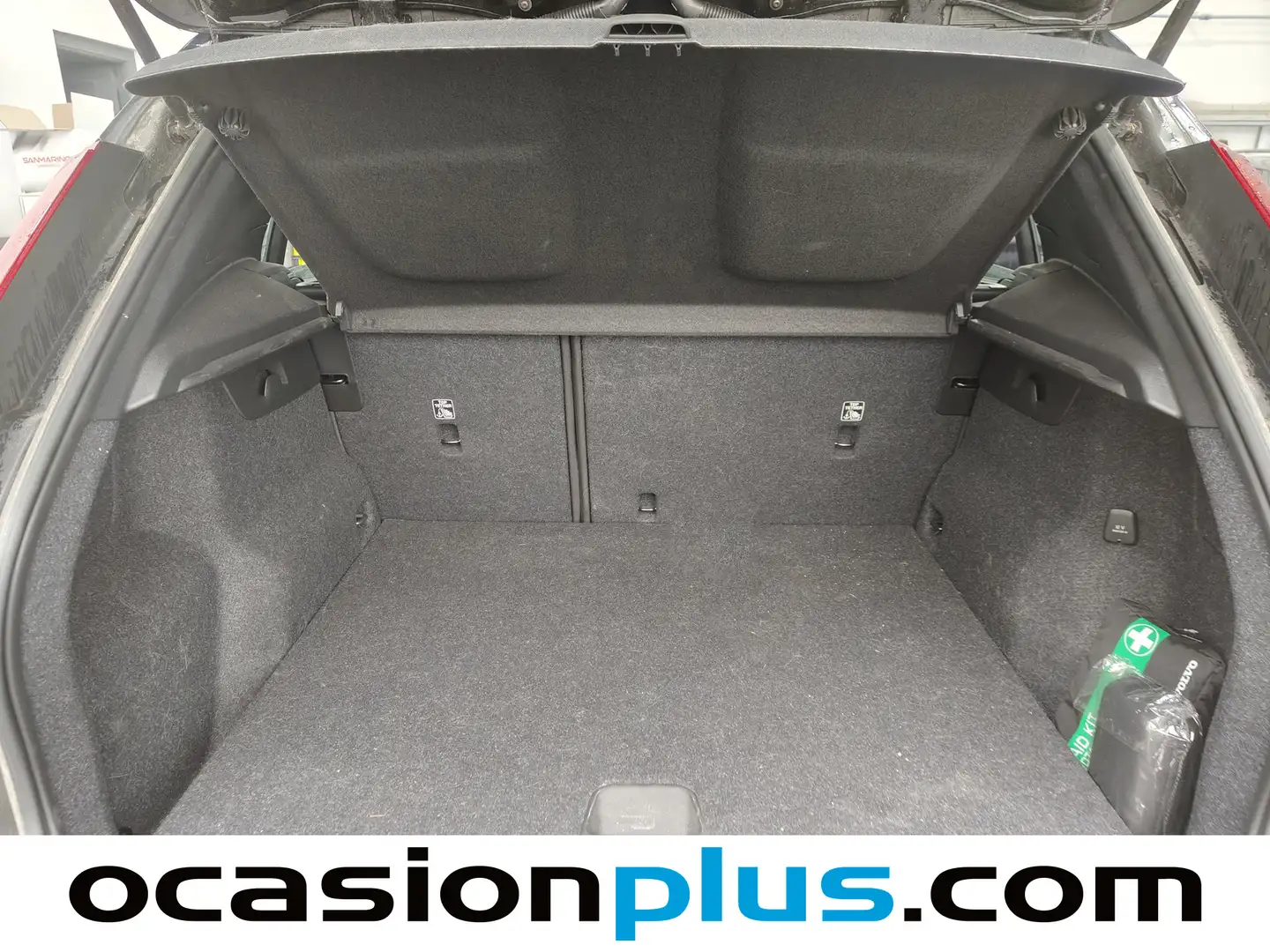 Foto Volvo XC40 Volvo XC40 T2 Essential  (129 CV)