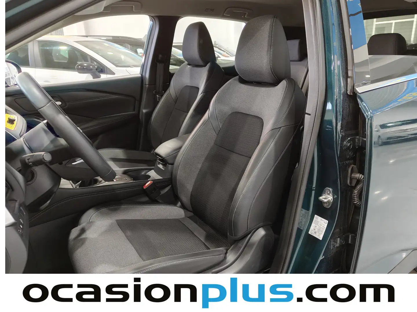 Foto Nissan QASHQAI Nissan Qashqai DIG-T 140 mHEV N-Connecta 4x2 (140 CV)