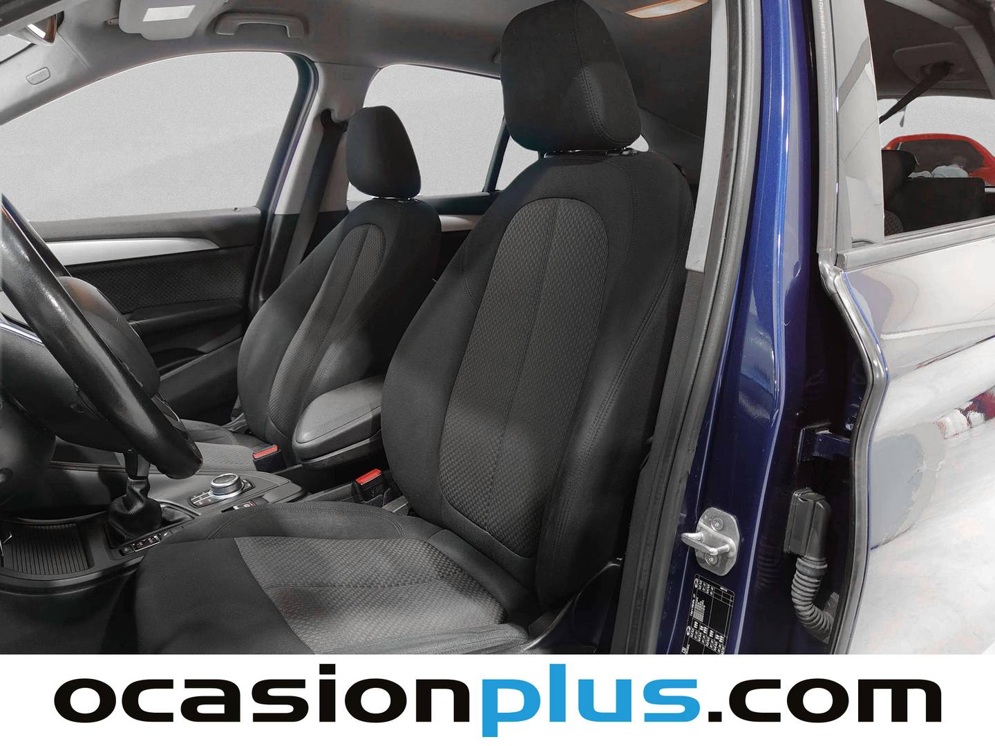 Foto asientos delanteros BMW X1 BMW X1 sDrive16d Business (116 CV)