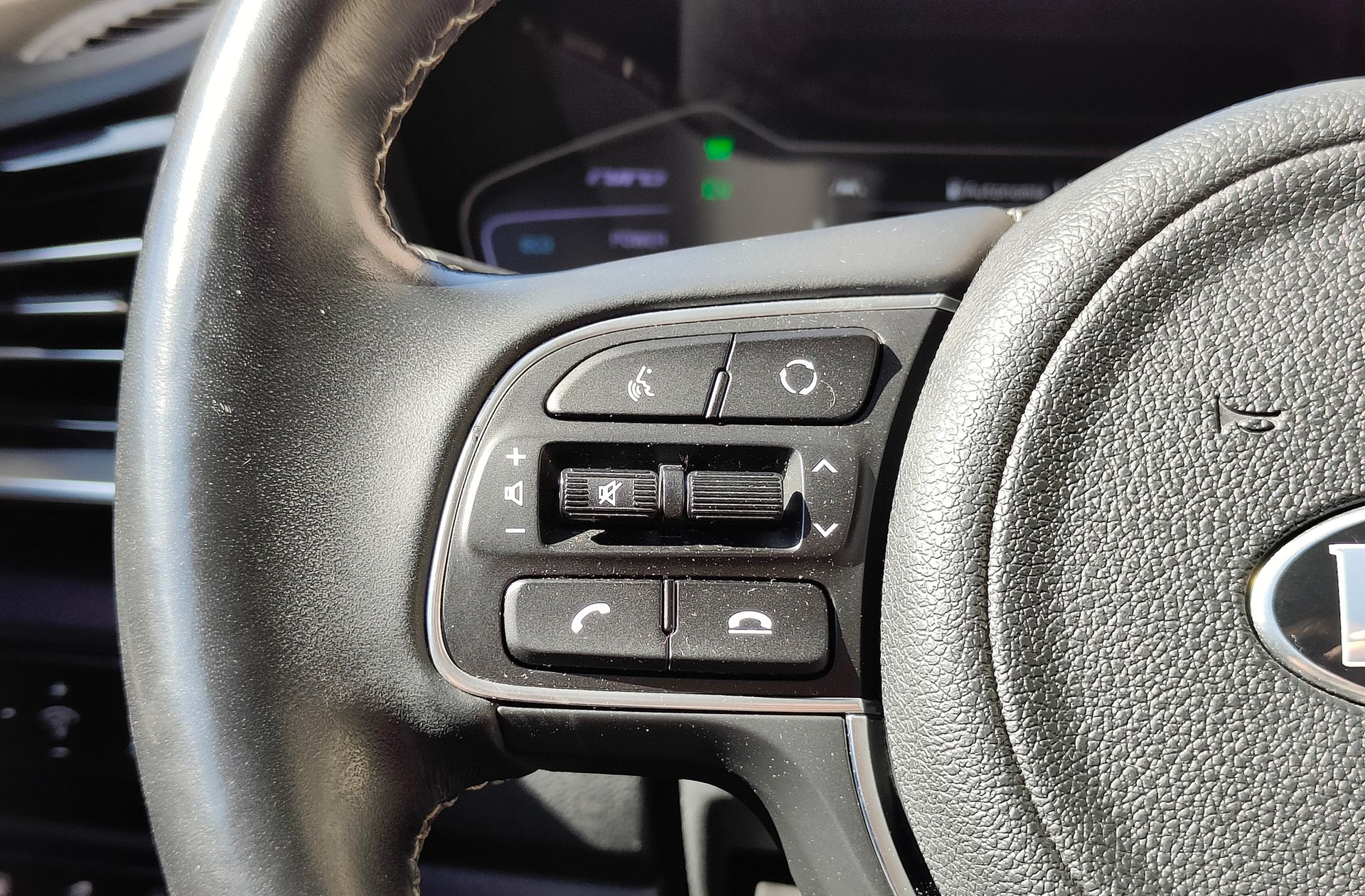 Kia Niro 1.6 GDi PHEV Híbrido Emotion - foto 30