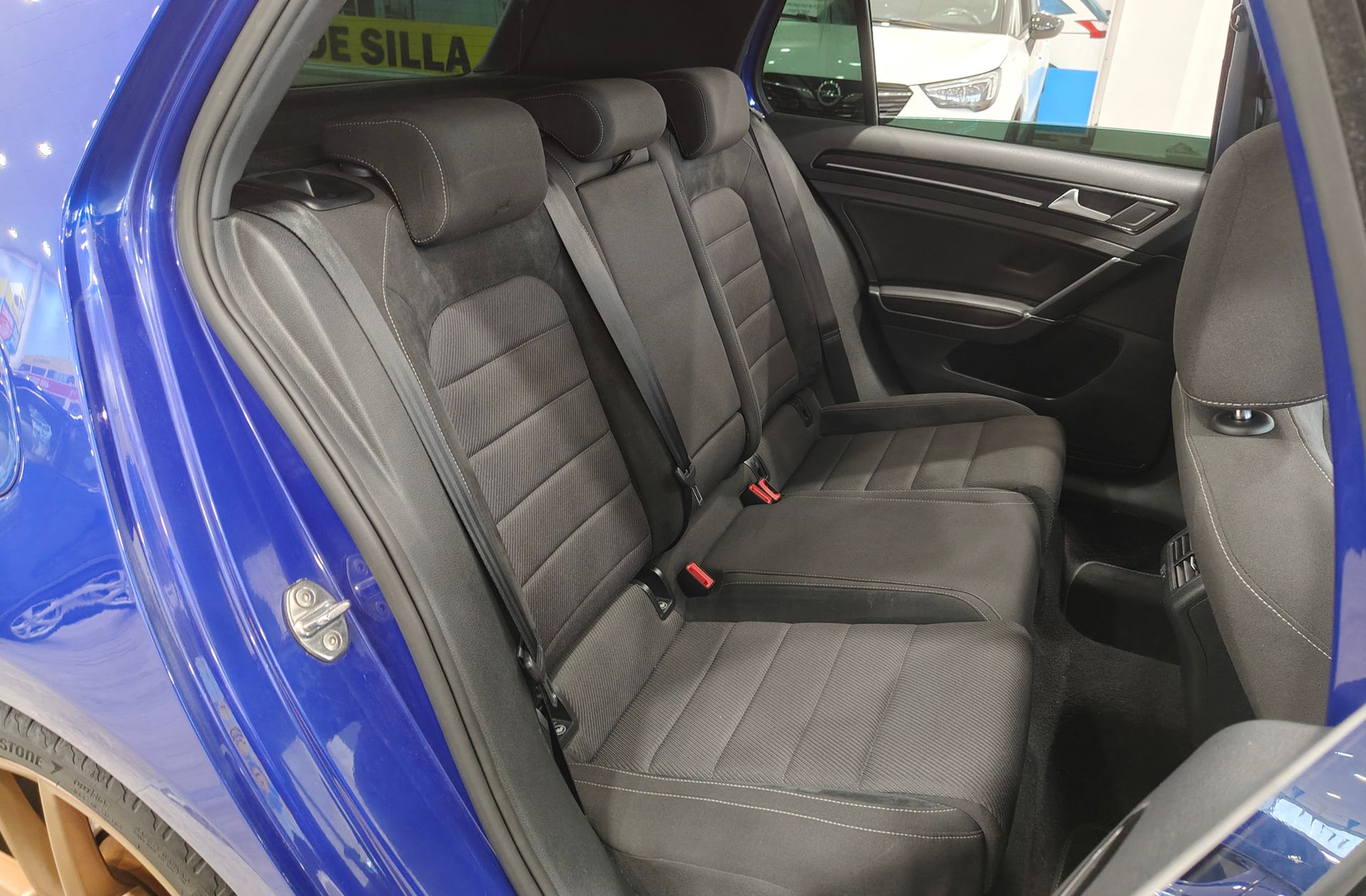 Volkswagen Golf R 2.0 TSI 4Motion DSG - foto 18