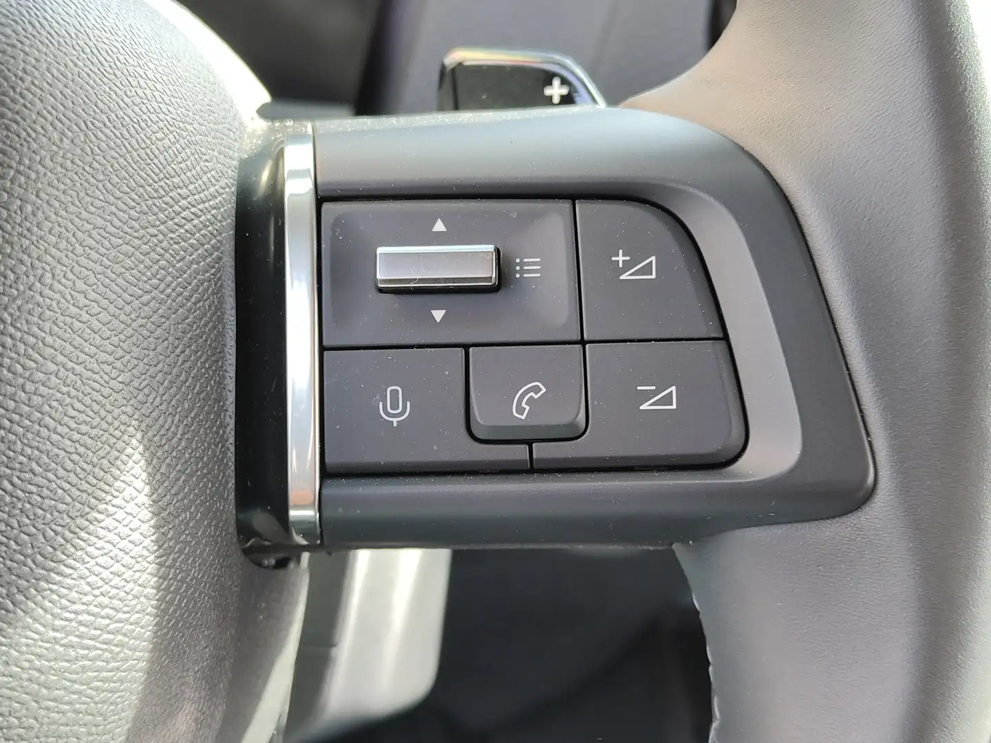 Foto Citroën C4 X Citroen C4 X 1.2 PureTech 130 S&S Shine EAT8 (131 CV)