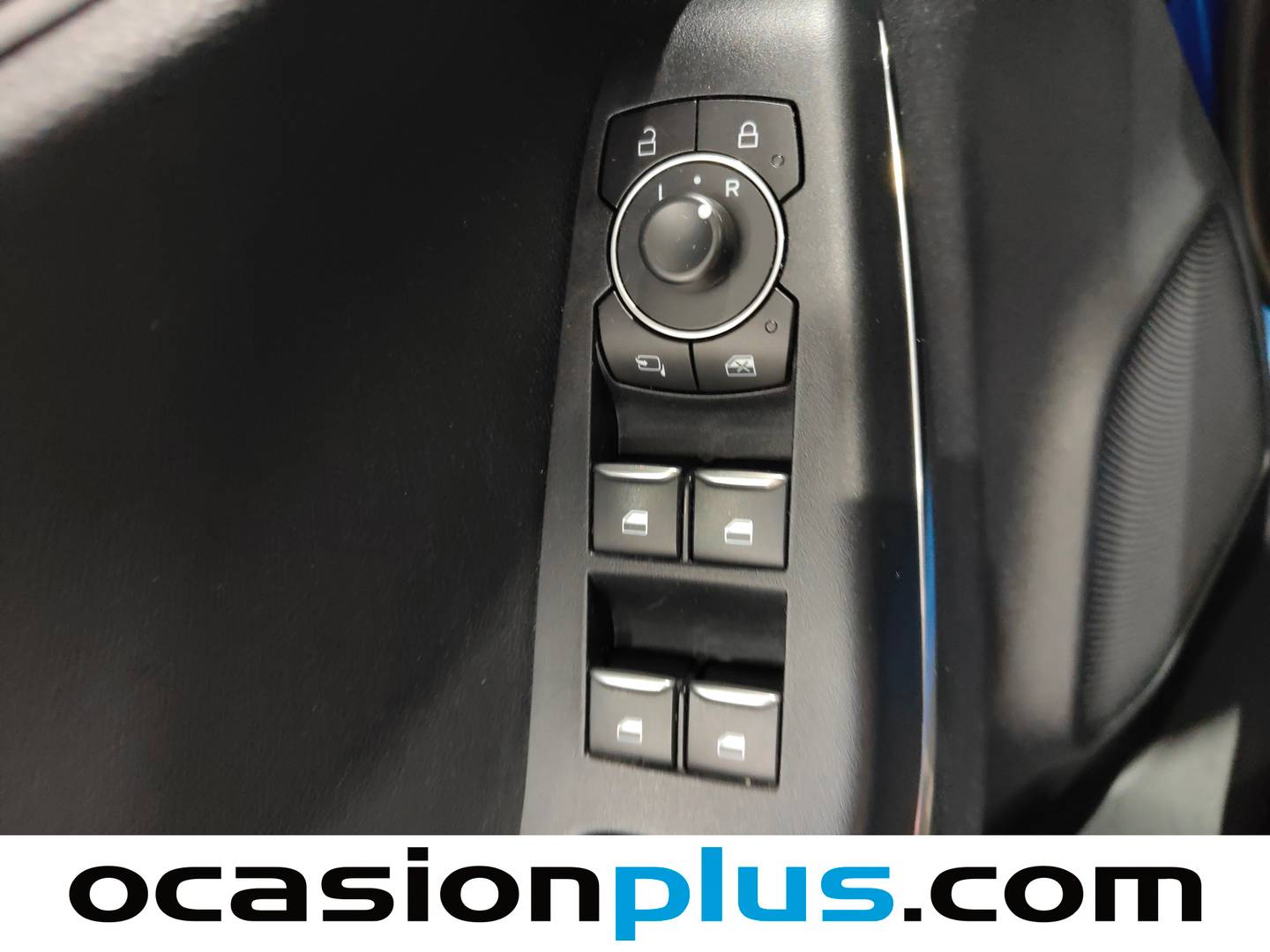 Foto Ford Puma Ford Puma 1.0 EcoBoost MHEV ST-Line  (125 CV)