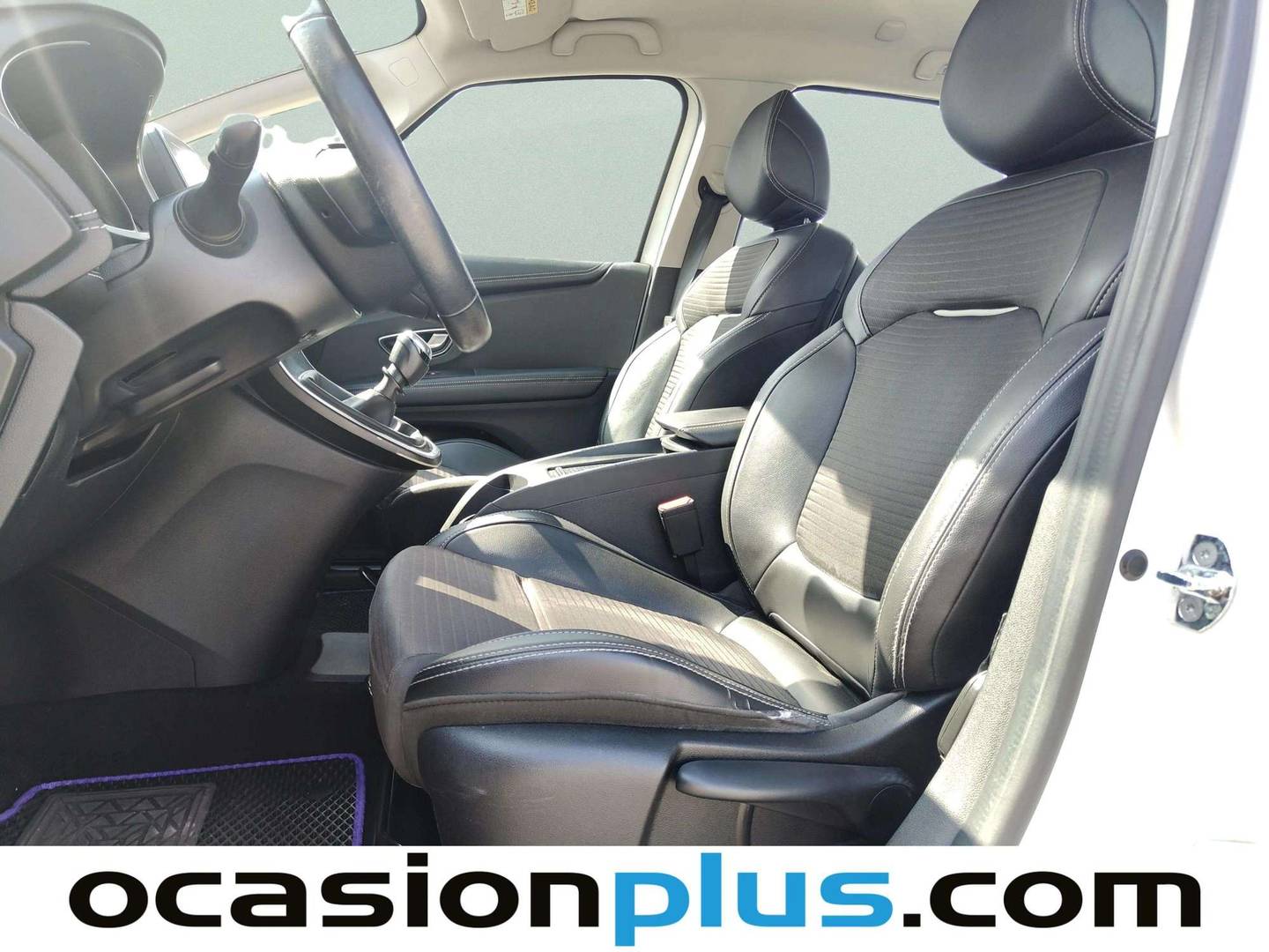Foto asientos delanteros Renault Grand Scenic Renault Grand Scenic Zen TCe 96 kW (130 CV)