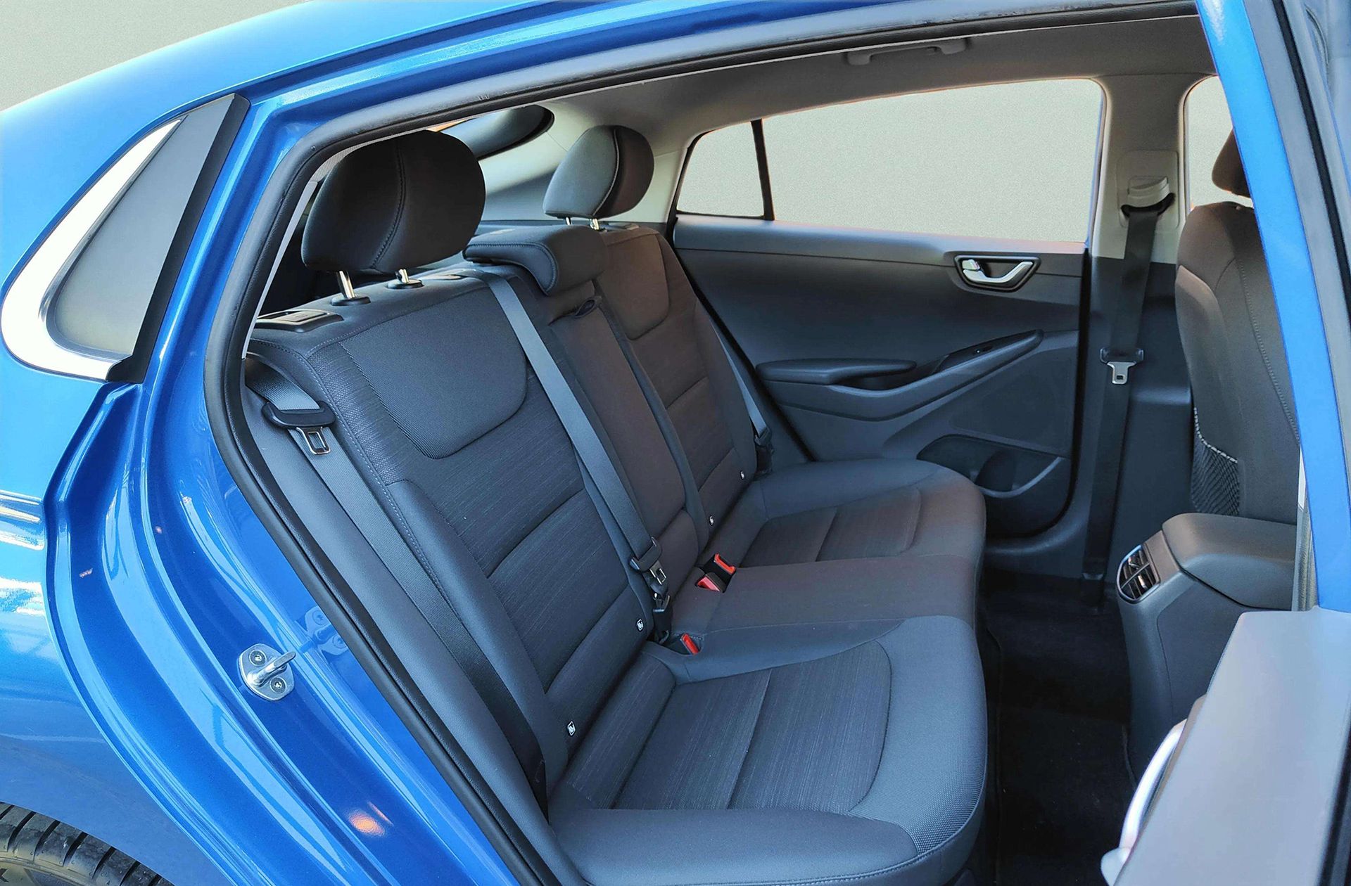 Hyundai Ioniq 1.6 GDI HEV Tecno DCT - foto 18