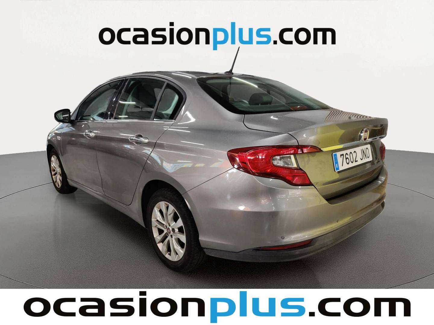 Foto trasera Fiat Tipo Fiat Tipo Sedan 1.4 Lounge (95 CV) izquierda