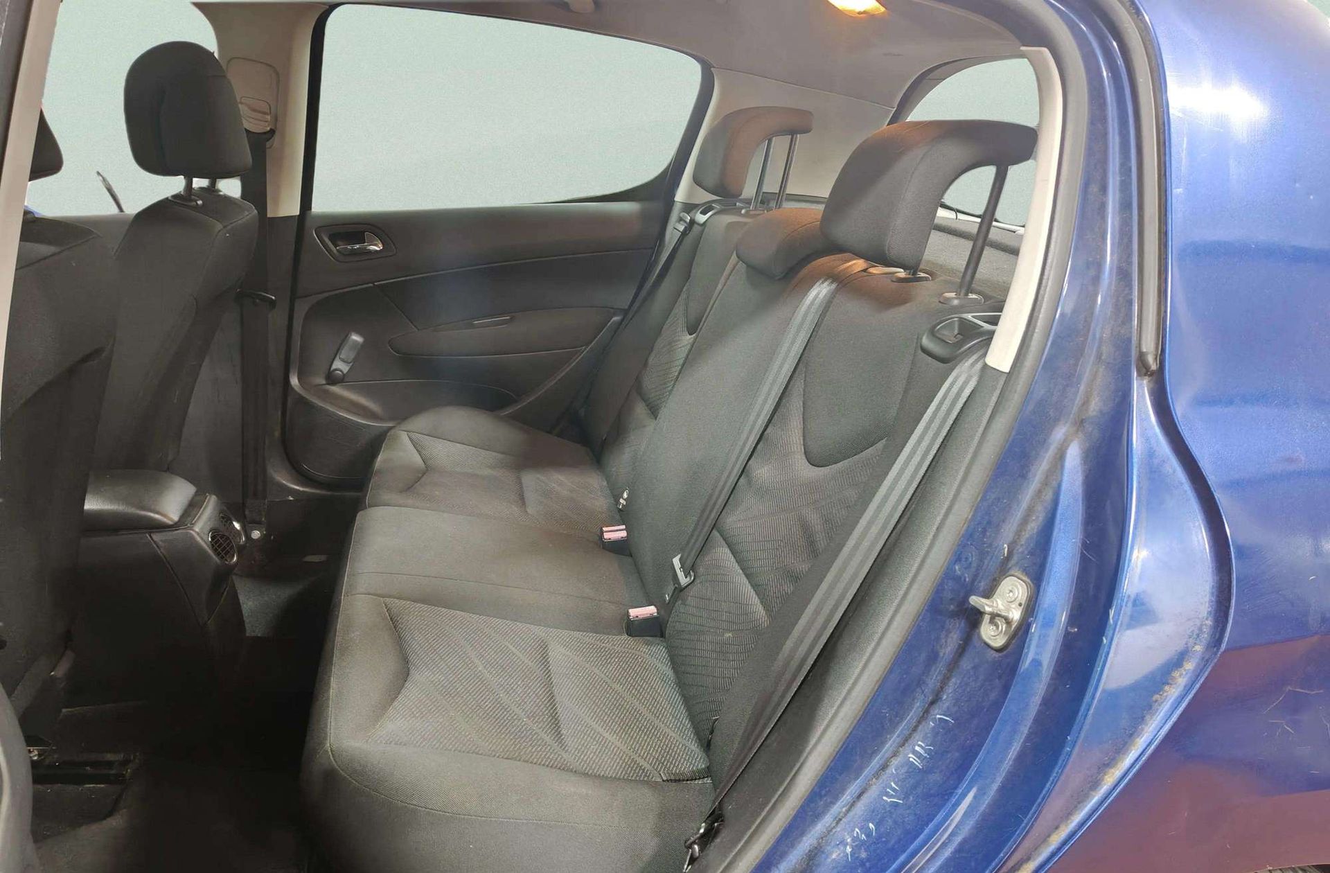 Peugeot 308 1.6 HDi Confort - foto 9