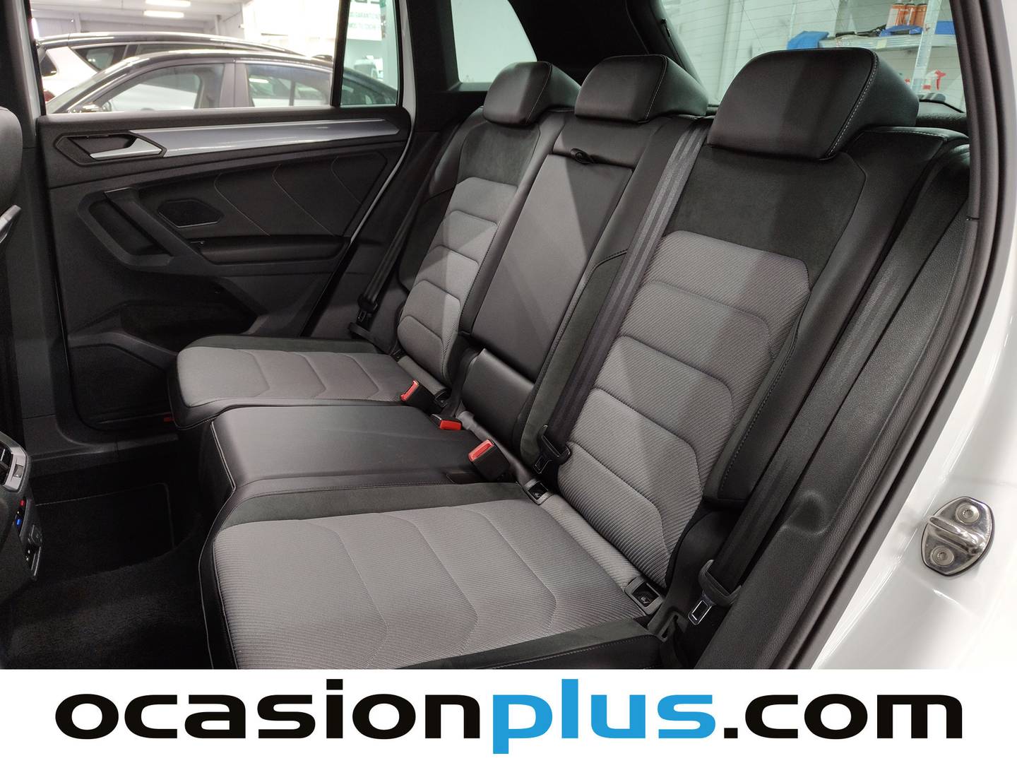 Foto Volkswagen Tiguan Volkswagen Tiguan Sport 1.5 TSI (150 CV) DSG Pack R-Line