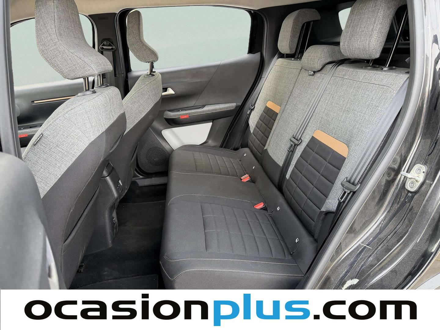 Foto asientos traseros Citroën C3 Aircross Citroën C3 Aircross Hybrid 145 Plus e-DCS6 (145 CV)