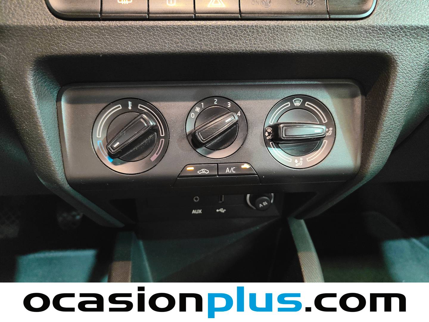 Equipamiento del Skoda Fabia Skoda Fabia 1.0 MPI Business (75 CV)