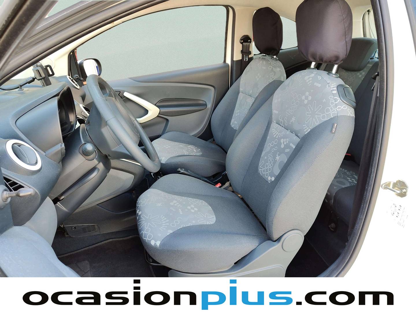Foto asientos delanteros Ford Ka Ford Ka 1.2 Duratec S&S Trend+ (69 CV)