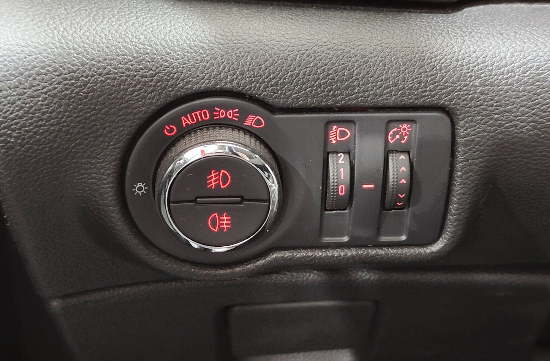 Opel Astra 2.0 CDTi Excellence - foto 23