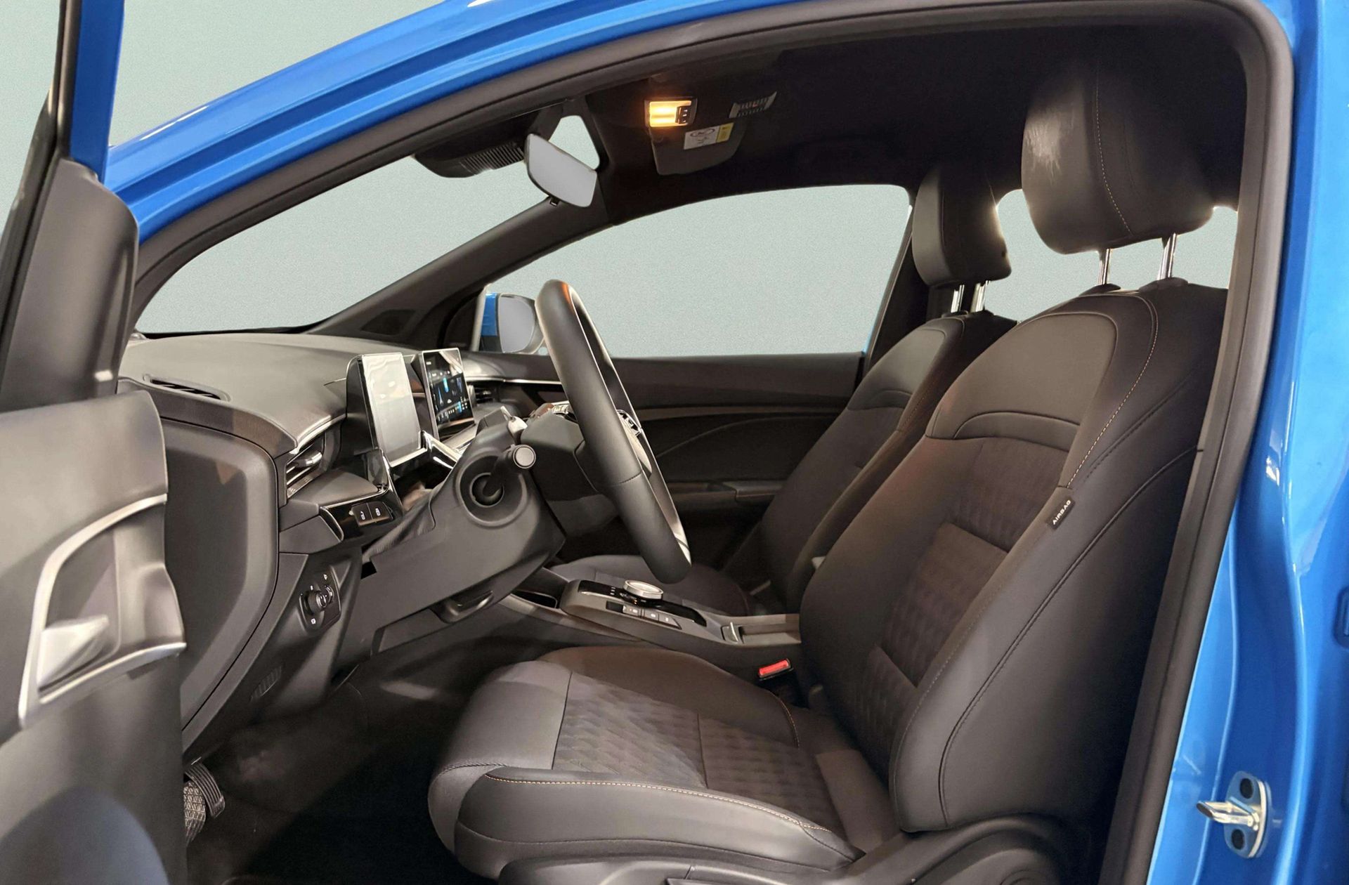 MG MG3 Hybrid+ Luxury - foto 12
