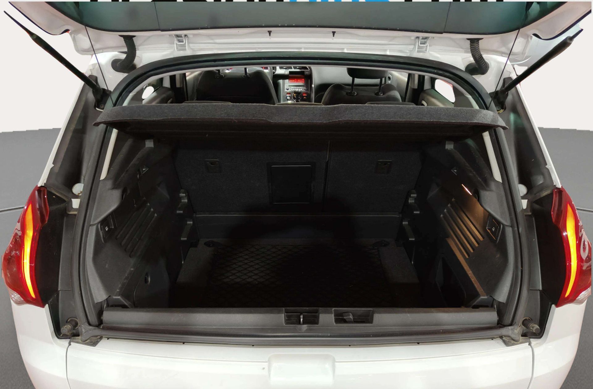 Peugeot 3008 1.2 PureTech Style - foto 12