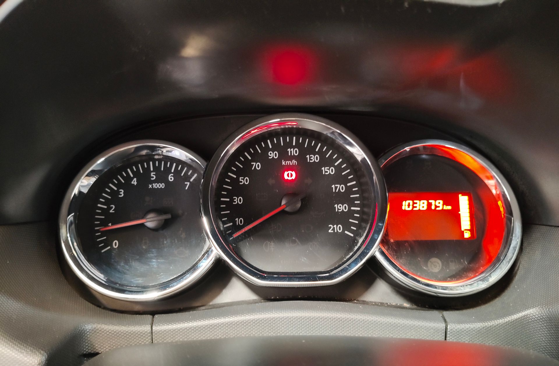 Dacia Duster Laureate dCi - foto 18