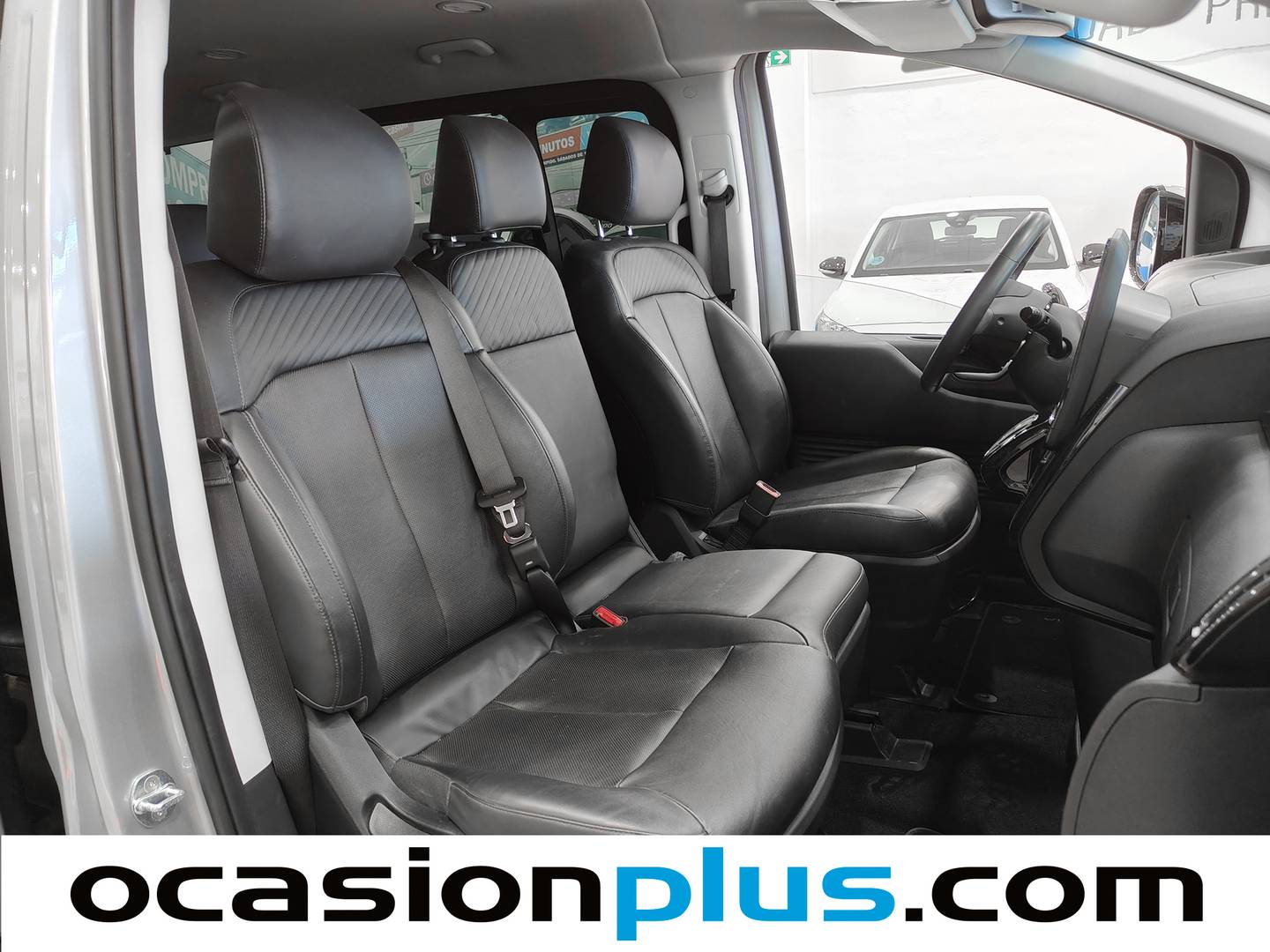 Foto Hyundai Staria Hyundai Staria 2.2 CRDI Tecno 9S Auto (177 CV) 9 Plazas