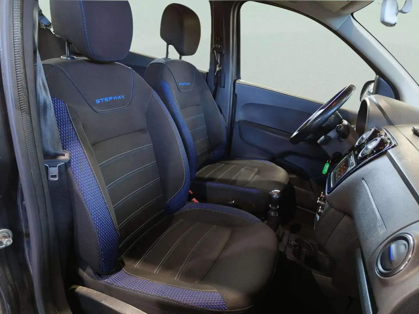 Foto Dacia Lodgy Dacia Lodgy SL Aniversario Blue dCi (115 CV)