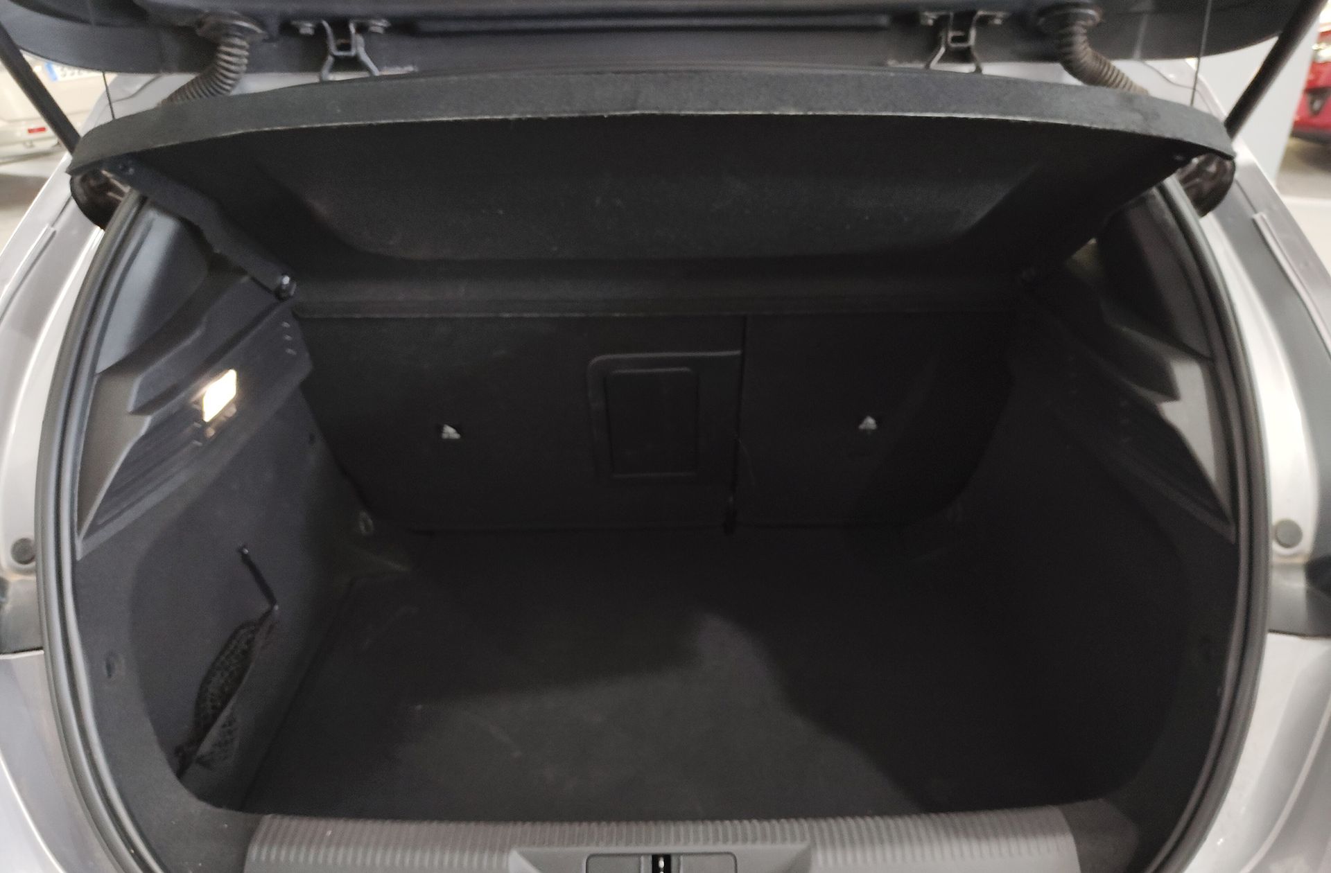 Peugeot 308 BlueHDi 130 Allure - foto 17
