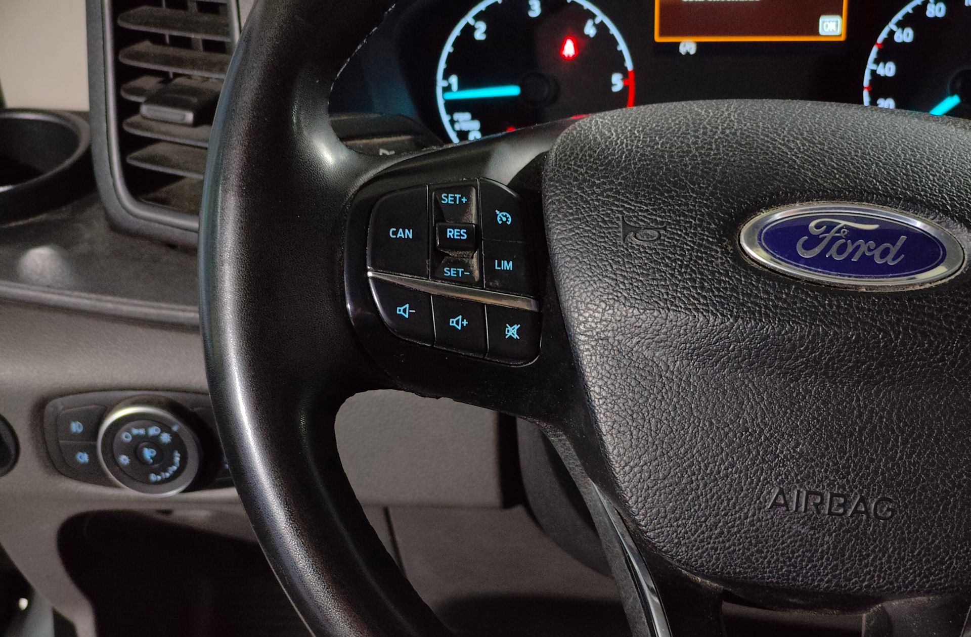 Ford Transit Furgon 350 L3H2 Trend - foto 18