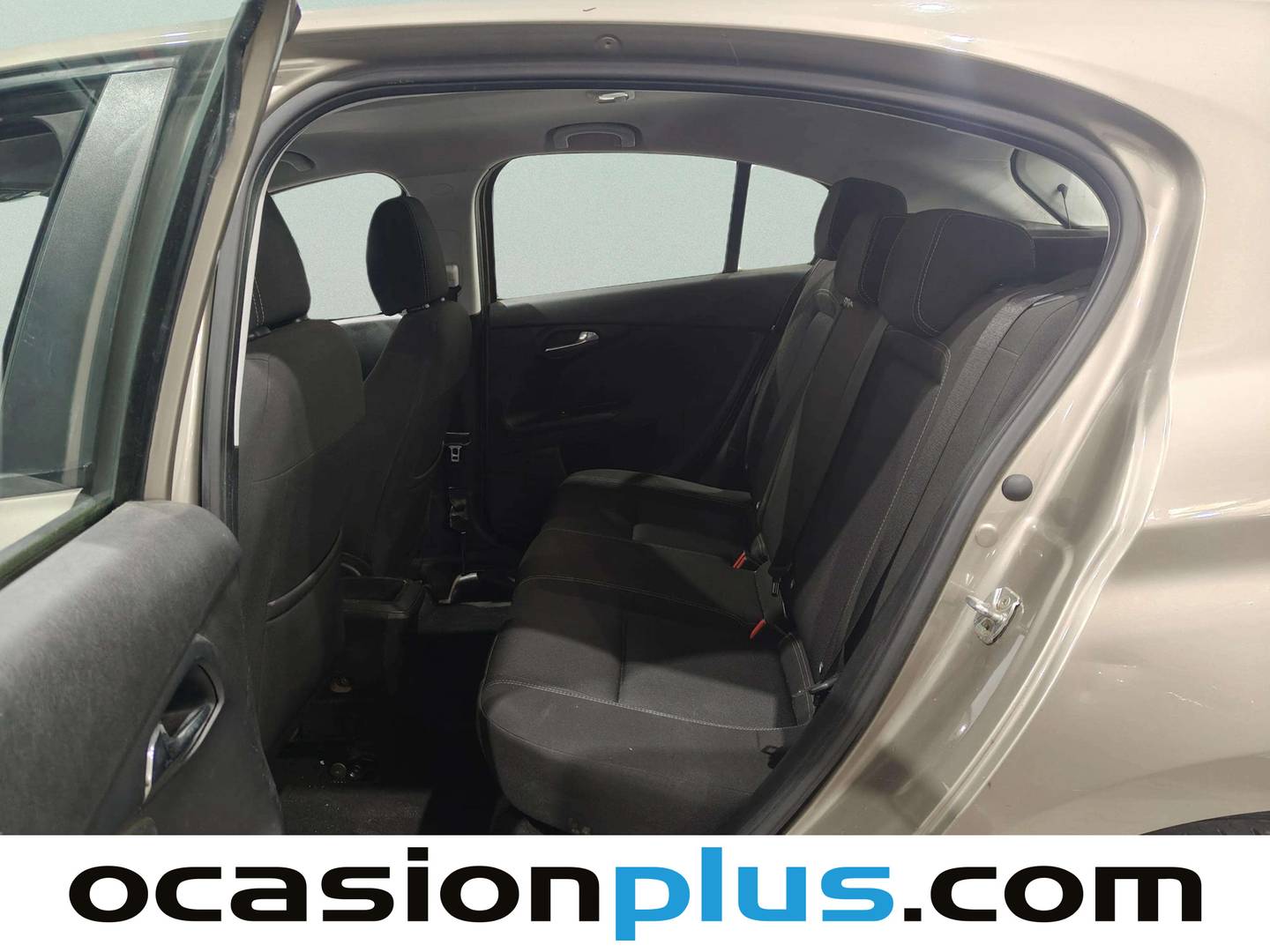 Foto asientos traseros Fiat Tipo Fiat Tipo 1.4 Easy (95 CV)
