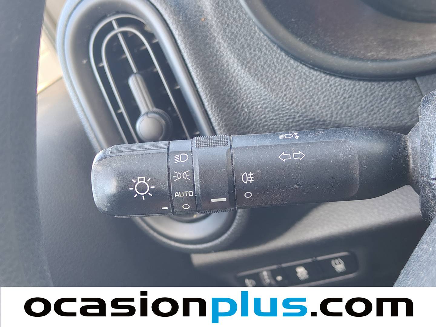 Extras y acabados del KIA Picanto KIA Picanto 1.0 DPi Concept (67 CV)