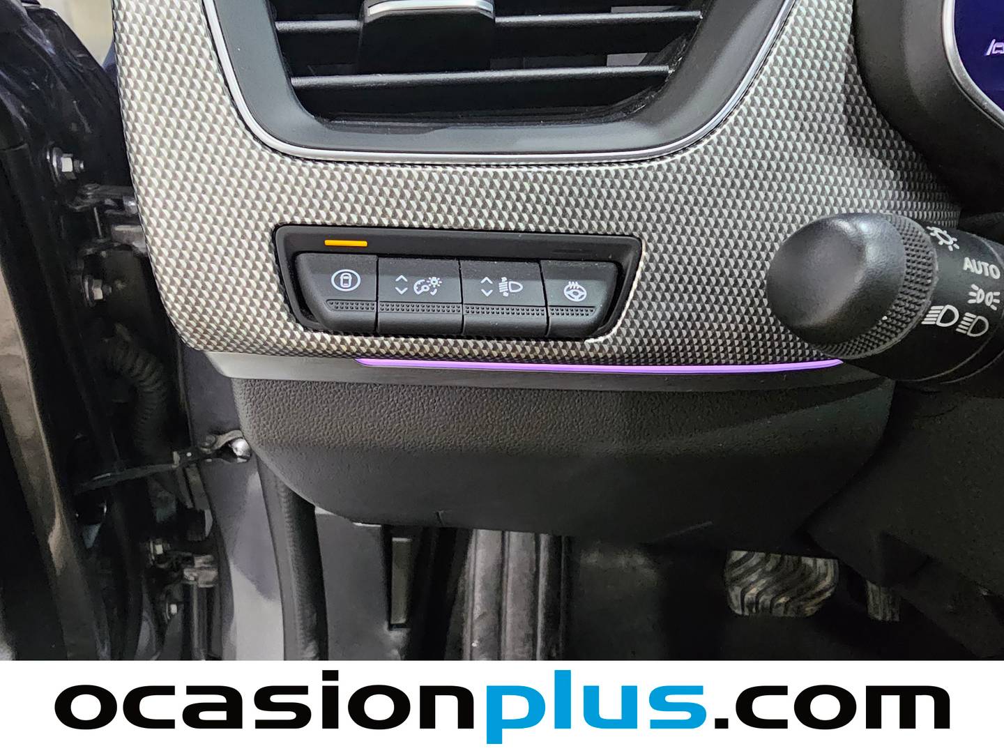Equipamiento del Renault Arkana Renault Arkana Techno TCe 140 Mild hybrid EDC (140 CV)