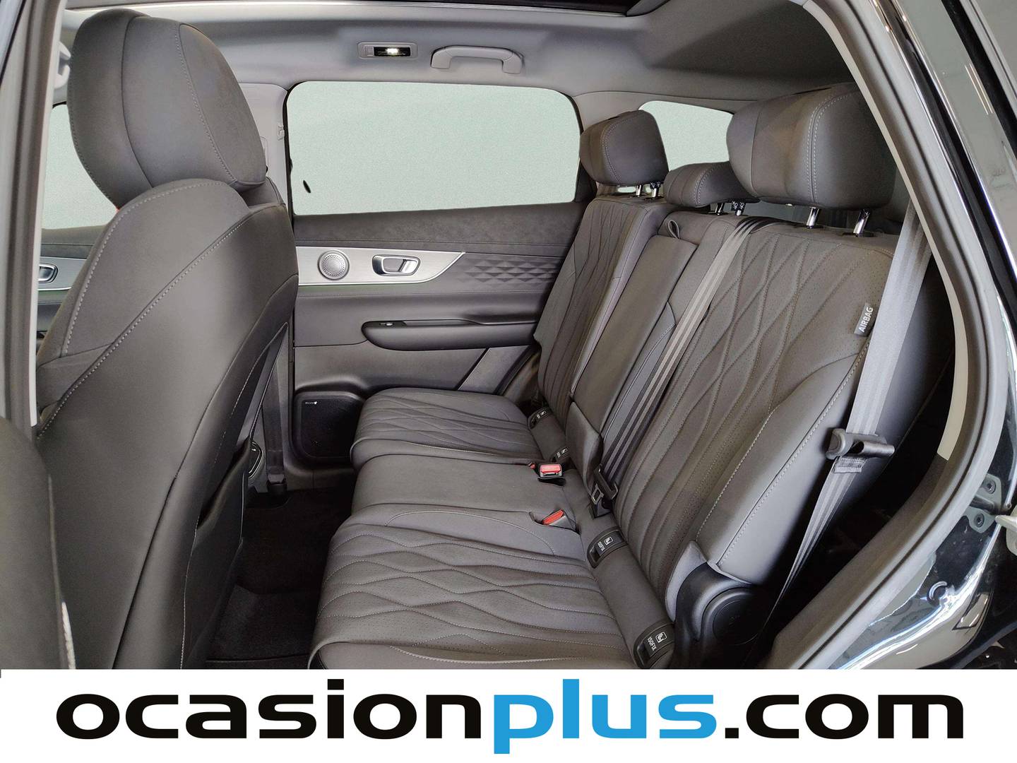 Foto asientos traseros EBRO S800 EBRO S800 1.6 TGDI Luxury DCT (147 CV) 7 plazas