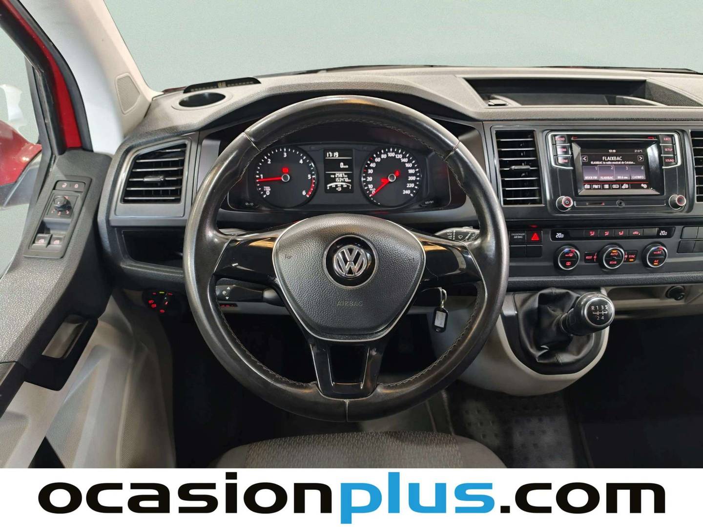 Volkswagen Caravelle Volkswagen Caravelle Trendline Batalla Corta 2.0 TDI BMT (102 CV) al mejor precio