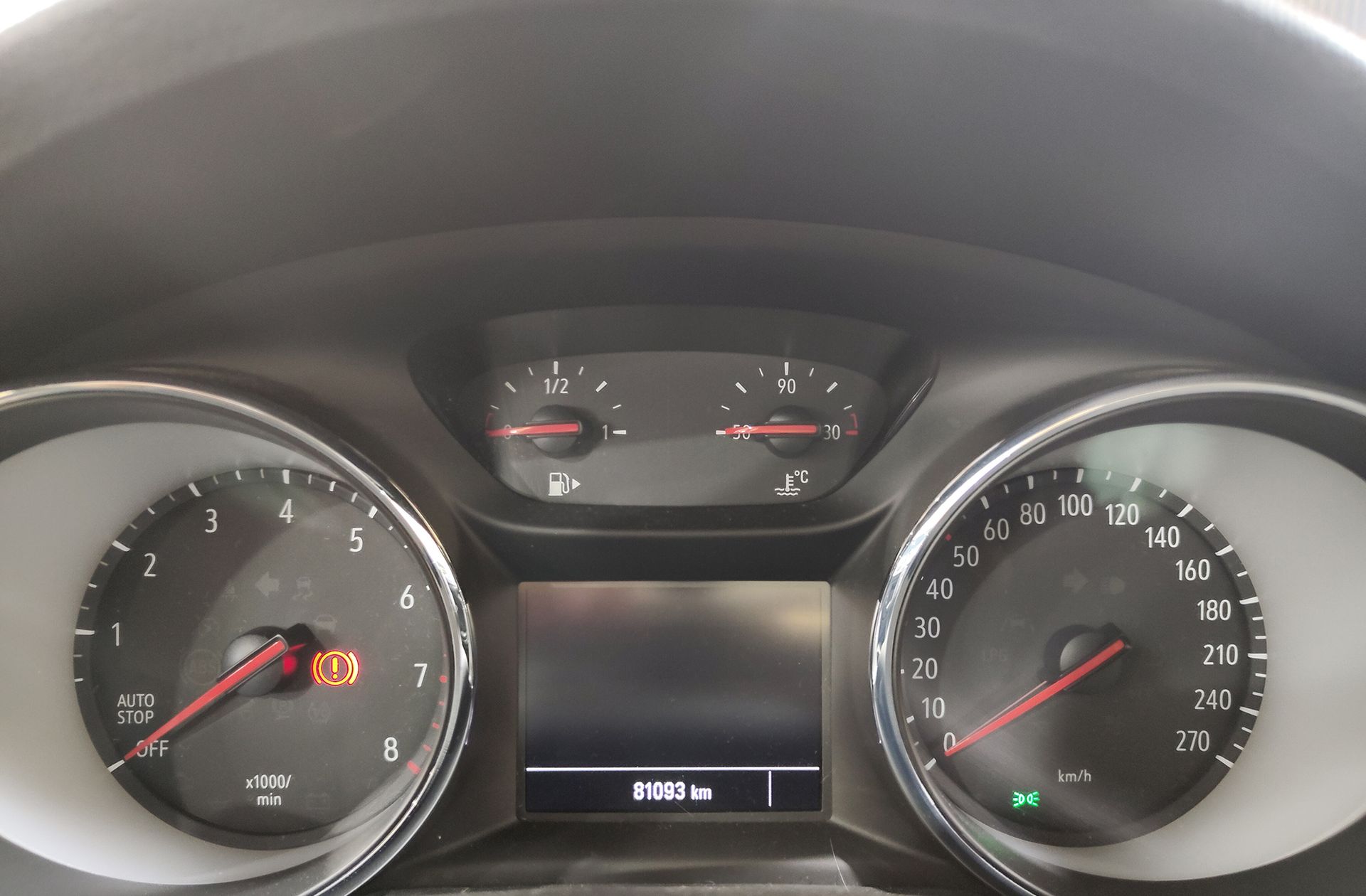 Opel Astra 1.2 Turbo SHL GS Line - foto 24