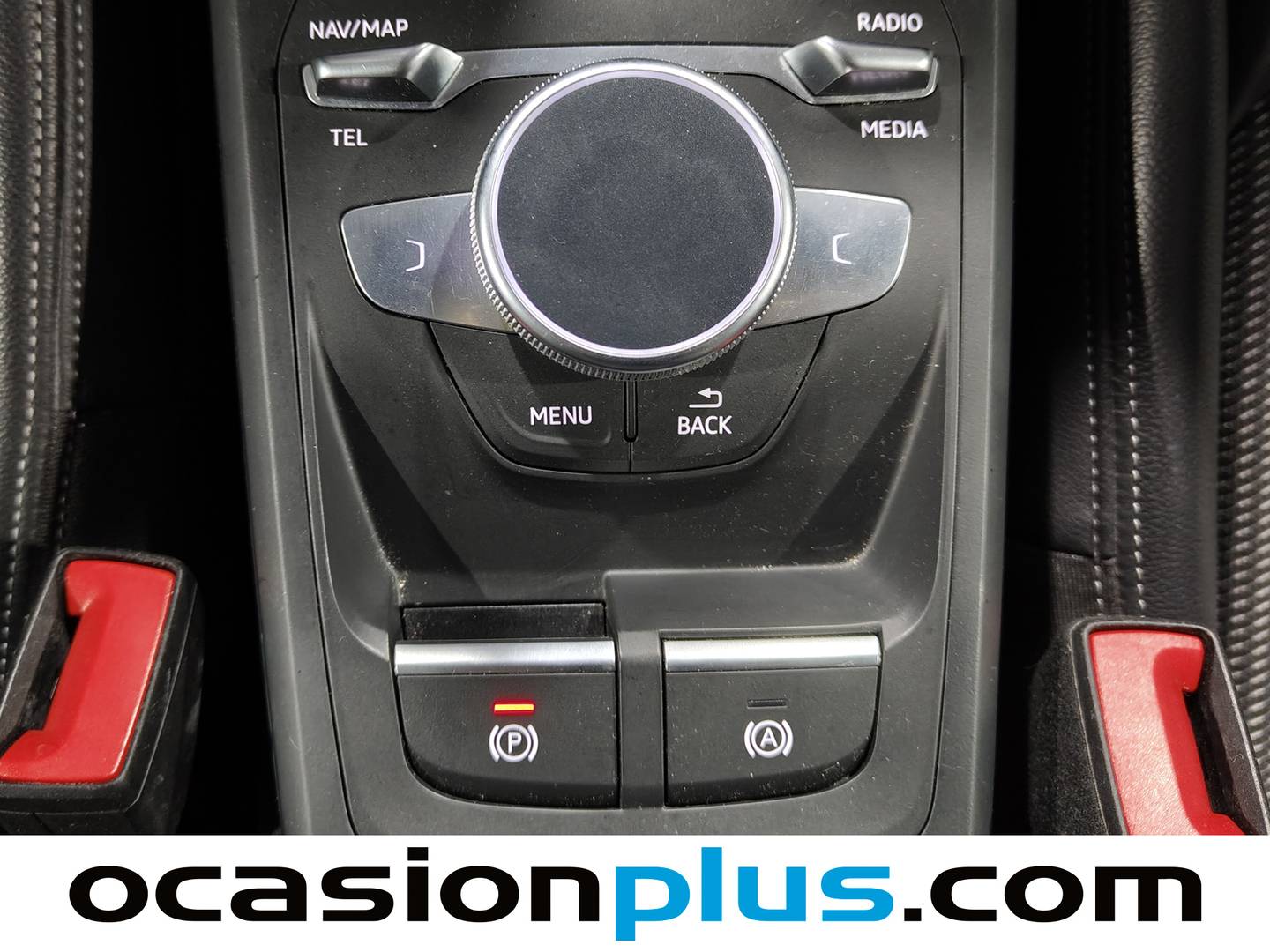 Foto Audi Q2 Audi Q2 Adrenalin 30 TDI (116 CV) S tronic Pack S-Line