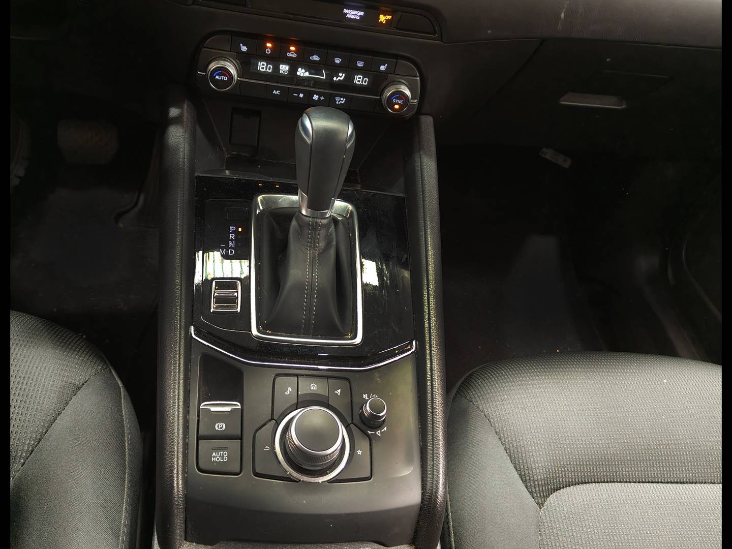 Foto Mazda CX-5 Mazda CX-5 2.0 e-Sky G MHEV Advantage AT (165 CV)