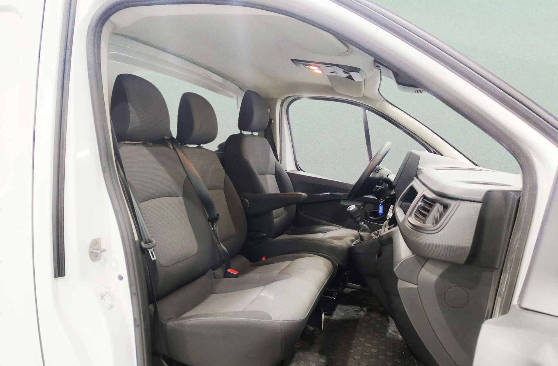 Renault Trafic Furgon Furgon L1H1 Blue dCi - foto 17