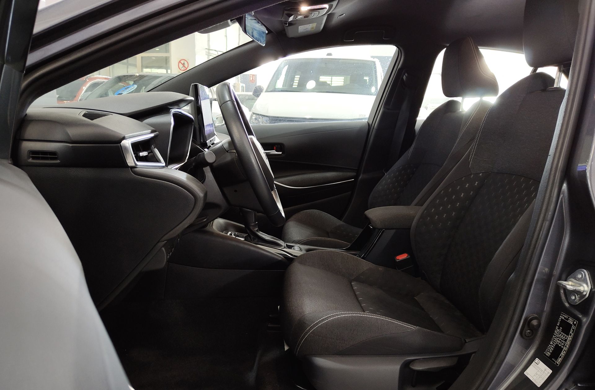 Toyota Corolla 140H Active Plus - foto 9