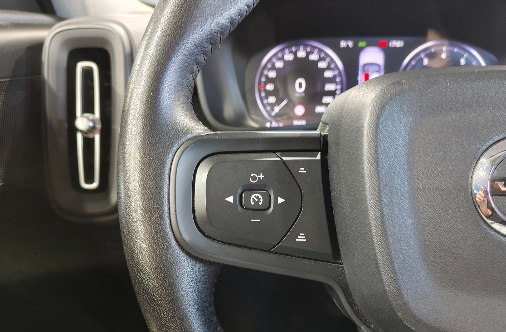 Volvo XC40 T3 - foto 21