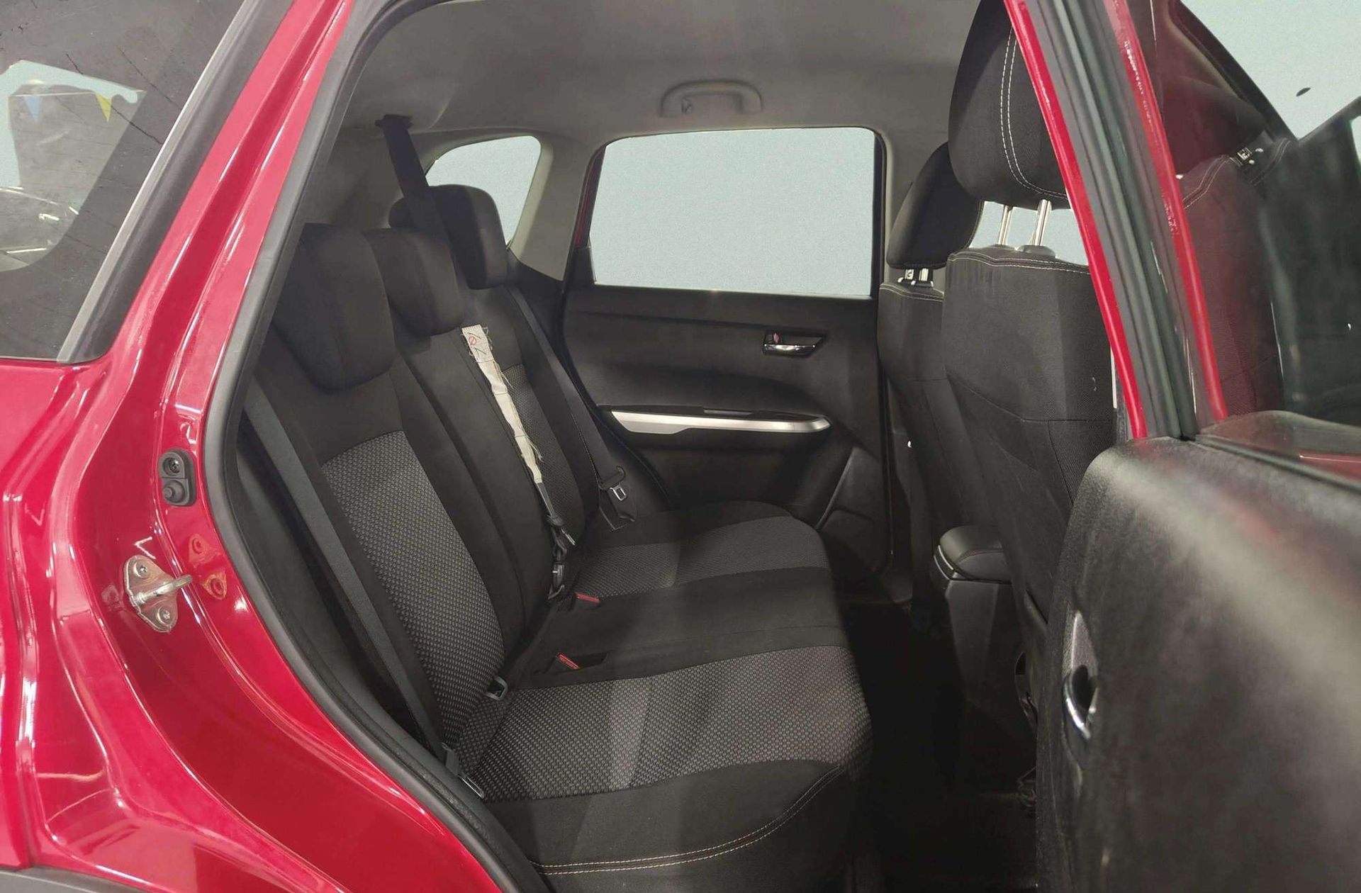 Suzuki Vitara 1.6 VVT GLX - foto 14