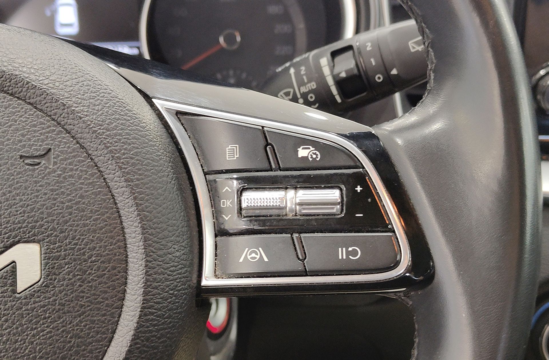 Kia Ceed 1.6 MHEV iMT Drive - foto 27