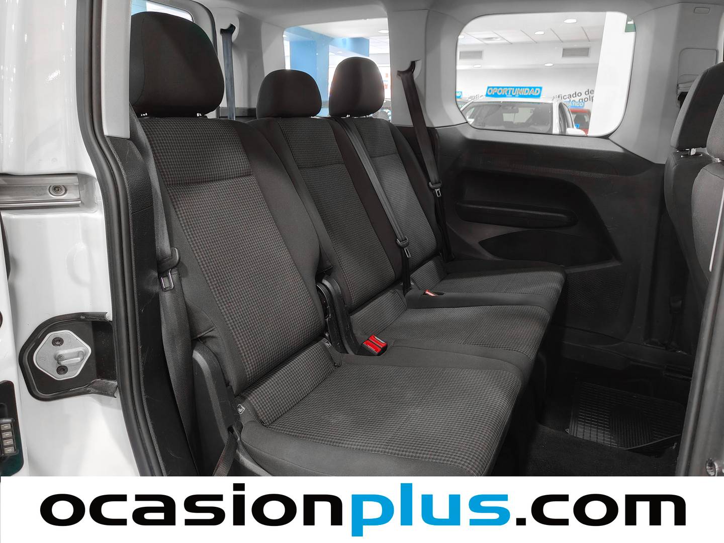 Foto asientos traseros Volkswagen Caddy Volkswagen Caddy Kombi 2.0 TDI (102 CV)