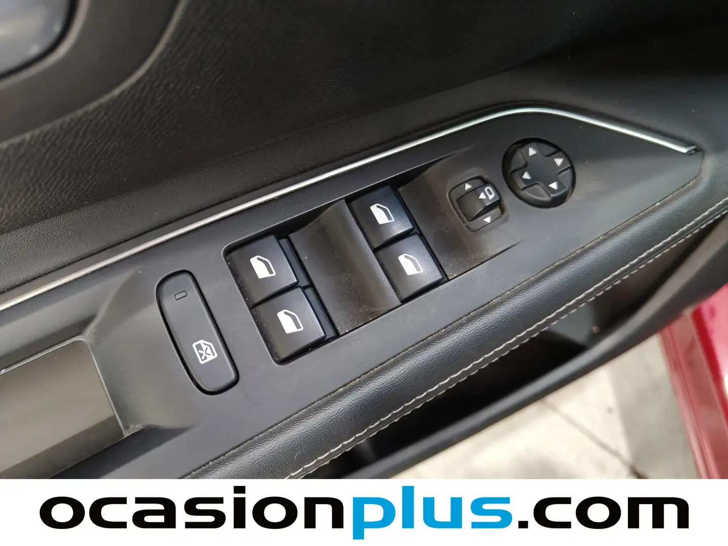 Foto Peugeot 3008 Peugeot 3008 PureTech 130 Allure EAT8 (130 CV)