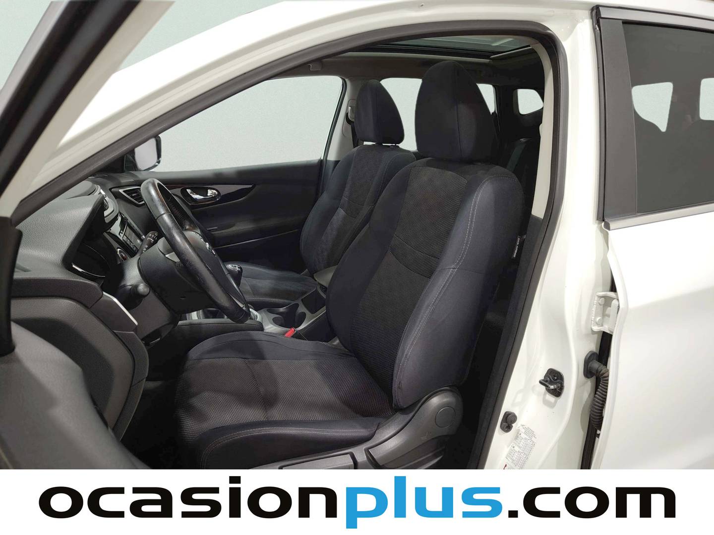 Foto asientos delanteros Nissan QASHQAI Nissan Qashqai DIG-T 115 N-Connecta 4x2 (115 CV)