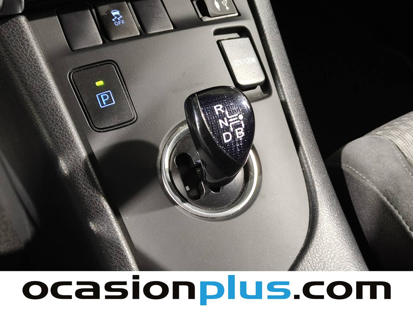 Toyota Auris Toyota Auris 140H Hybrid Feel! Edition (136 CV) de segunda mano