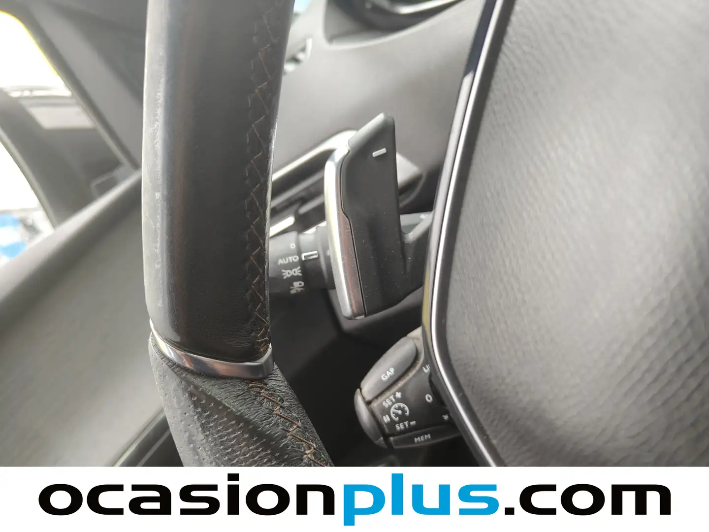 Foto Peugeot 3008 Peugeot 3008 BlueHDI 180 S&S GT EAT8 (180 CV)