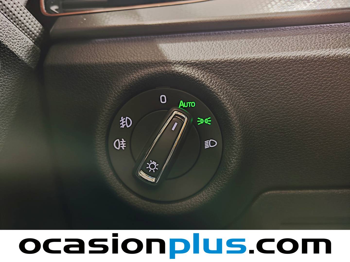 Skoda Kamiq Skoda Kamiq 1.5 TSI Style DSG (150 CV) seminuevo