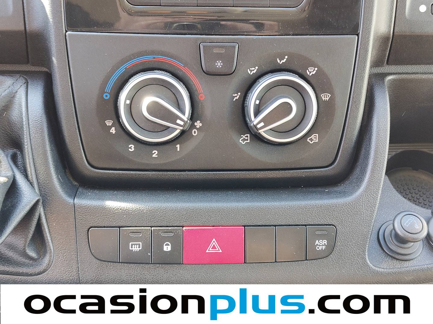 Foto Peugeot Boxer Peugeot Boxer Furgon BlueHDi 330 L1 H1 Pack  (120 CV)