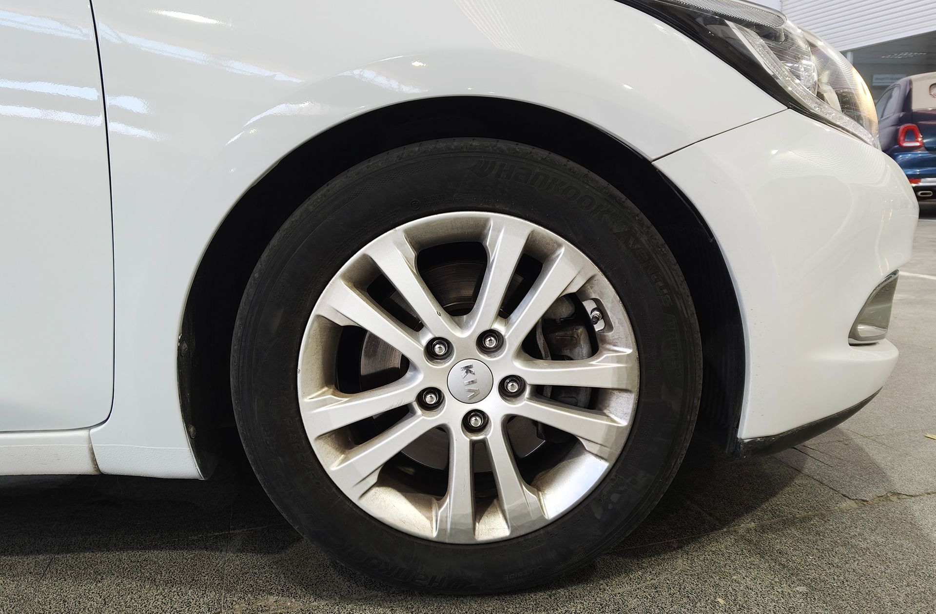Kia Ceed 1.6 CRDi VGT Eco-Dynamics x-Tech - foto 32