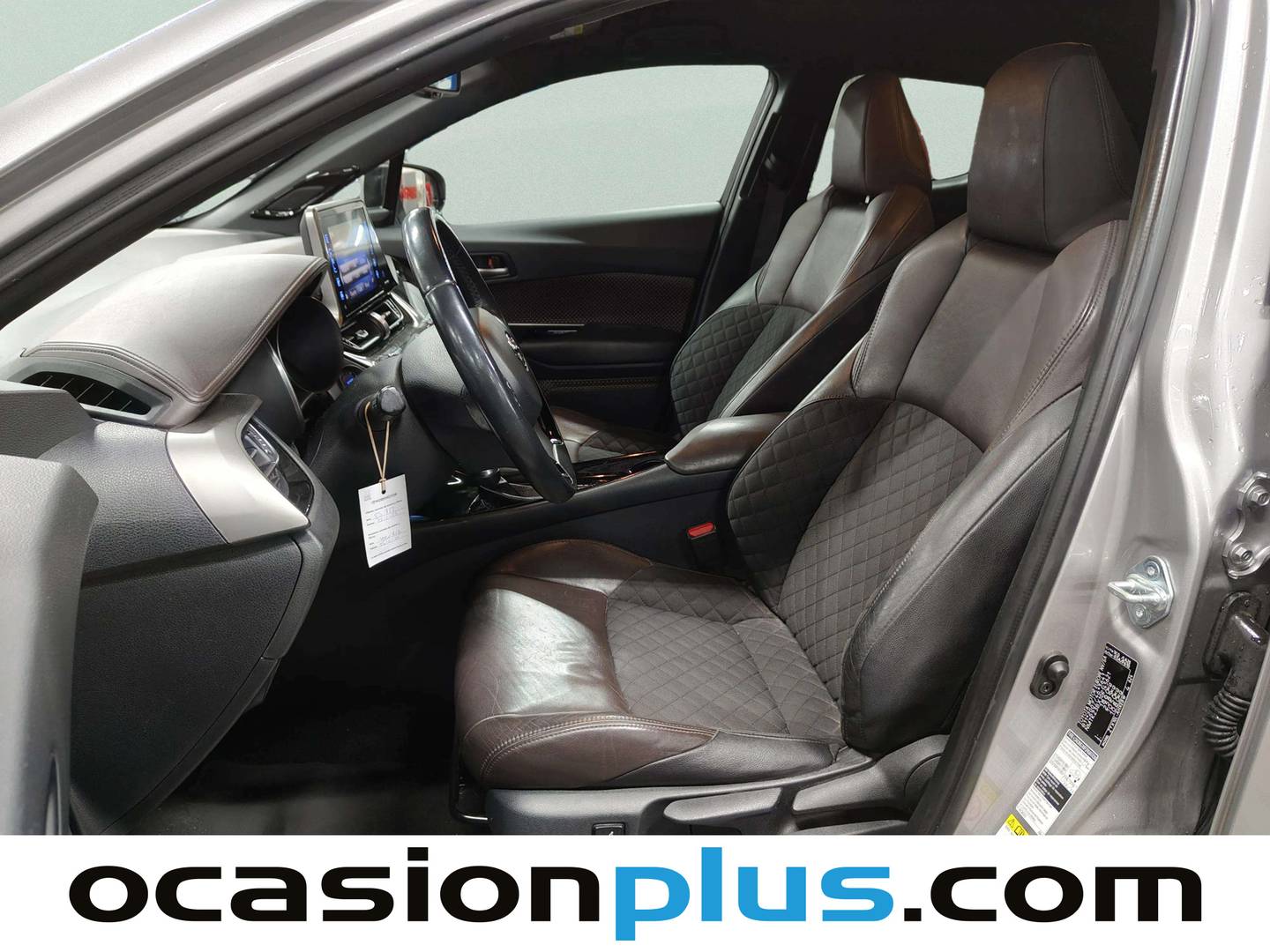 Foto Toyota C-HR Toyota C-HR 1.8 125H Style Plus (122 CV)