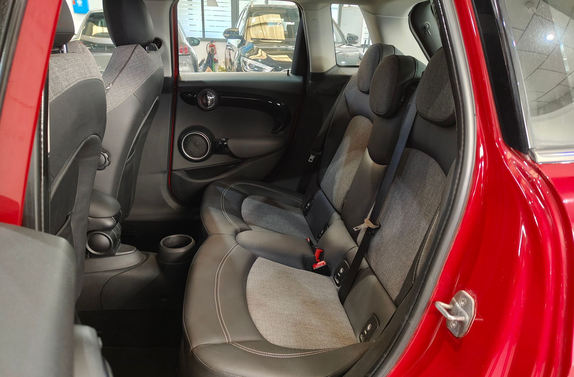 MINI Cooper SD - foto 12